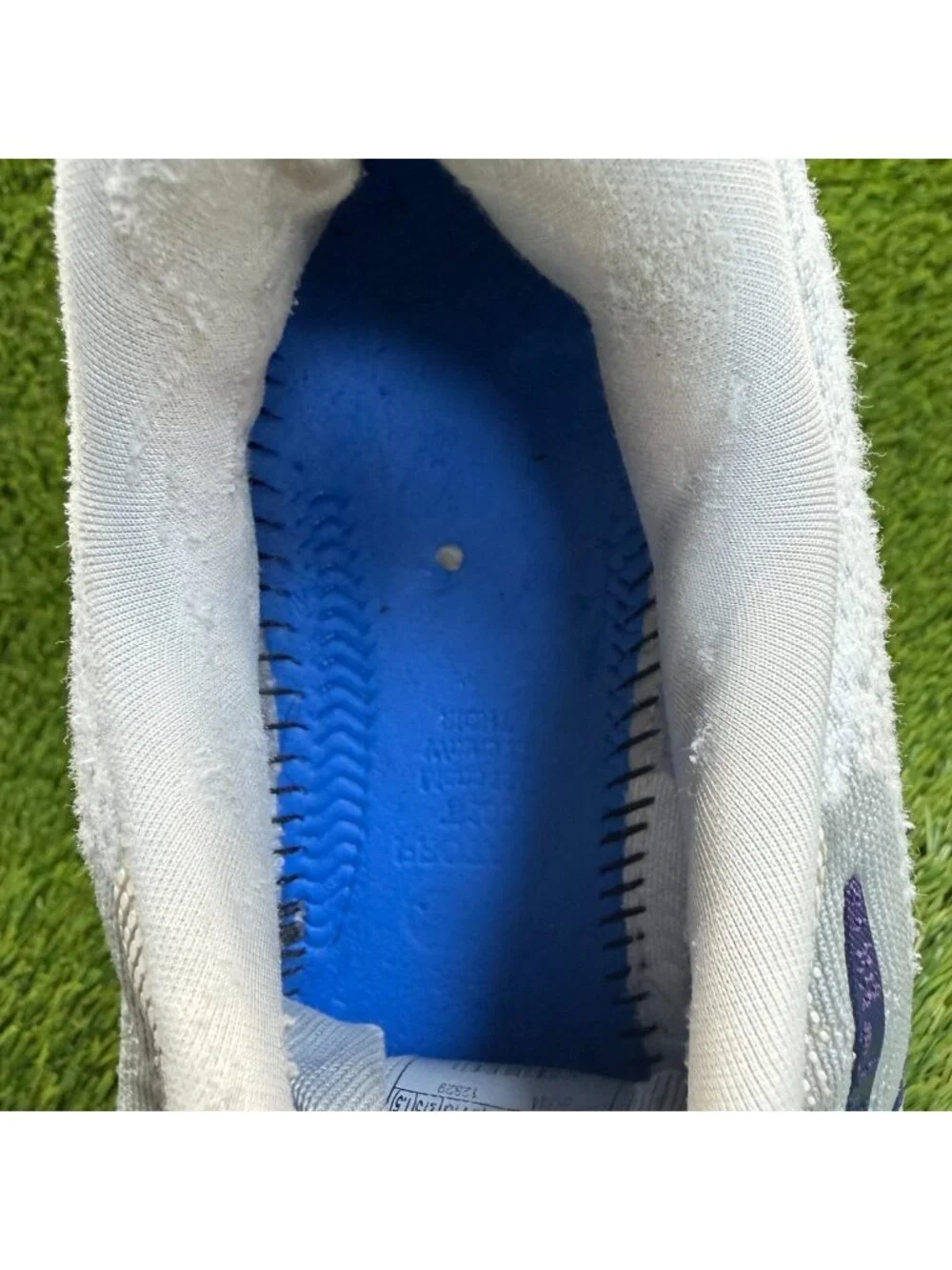 Brooks missing insoles